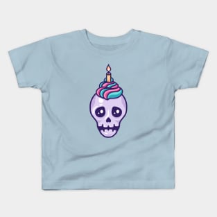 Skull with icing and birthday candle Kids T-Shirt